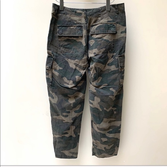 *SOLD* BlankNYC camo cargo cropped green 26 small - Picture 8 of 11
